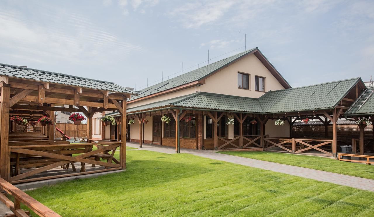 Отель Praktik Hotel Берегово