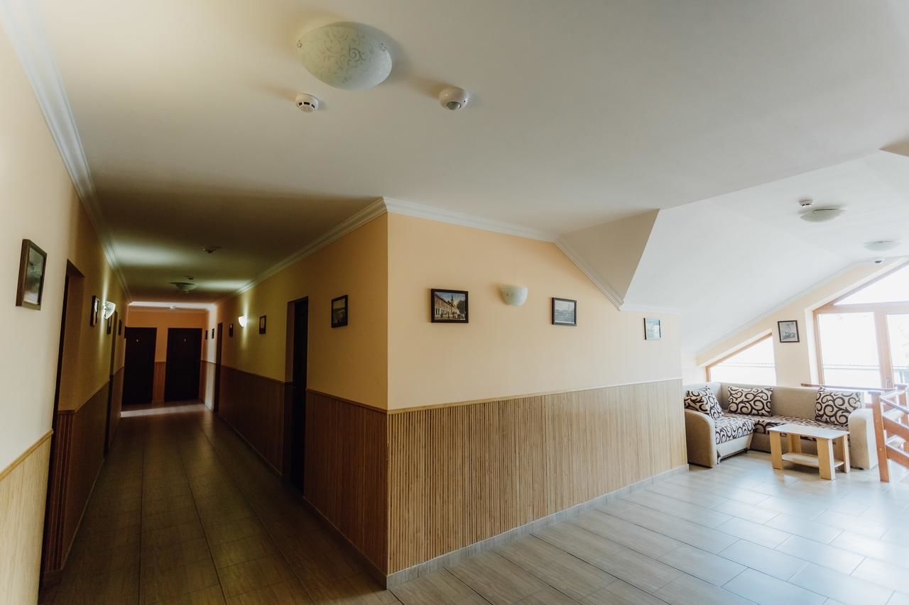 Отель Praktik Hotel Берегово